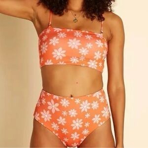 NEW! Reversible Billabong Floral Bikini set (Out West Dreamin)